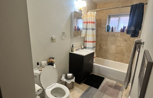 2 beds, 1 bath, $2,940, Unit 3