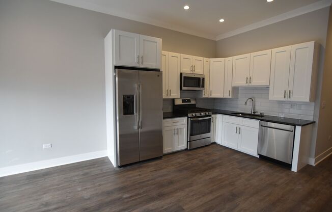 1 bed, 1 bath, 725 sqft, $2,750, Unit 927-503