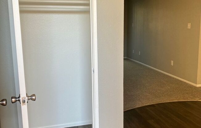 2 beds, 2 baths, 900 sqft, $1,475, Unit 248