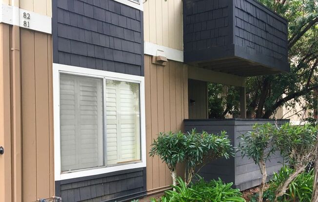 2 beds, 2 baths, $2,700, Unit Apt 81