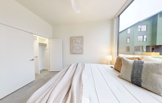 1 bed, 1 bath, 208 sqft, $800, Unit Unit 6 Suite A - 228 N Dillard St