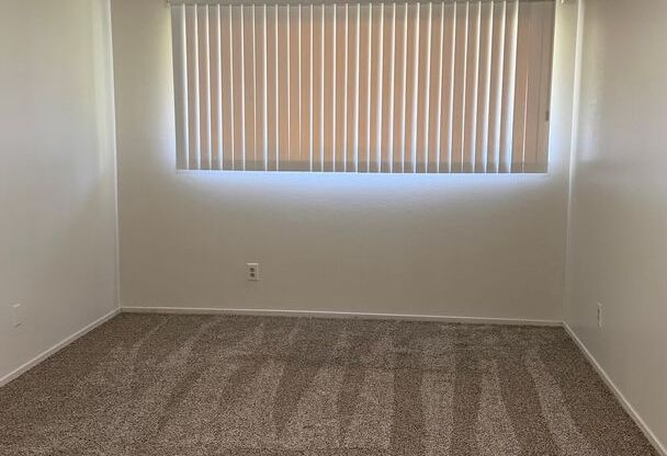 2 beds, 1 bath, 888 sqft, $1,725