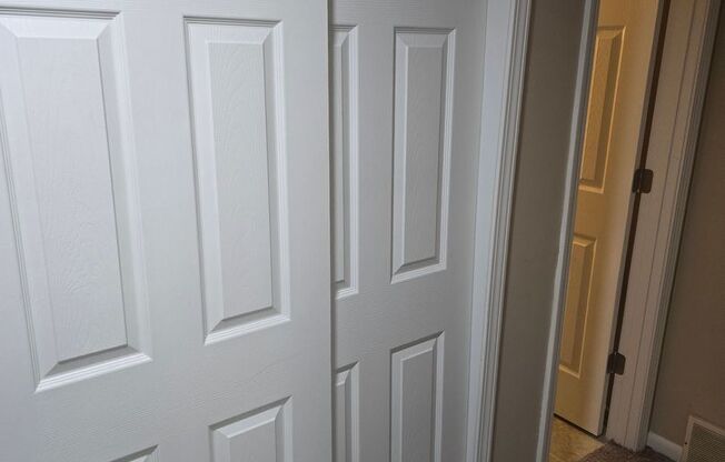 1 bed, 1 bath, 750 sqft, $987, Unit 109