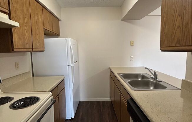 1 bed, 1 bath, 750 sqft, $850, Unit #25
