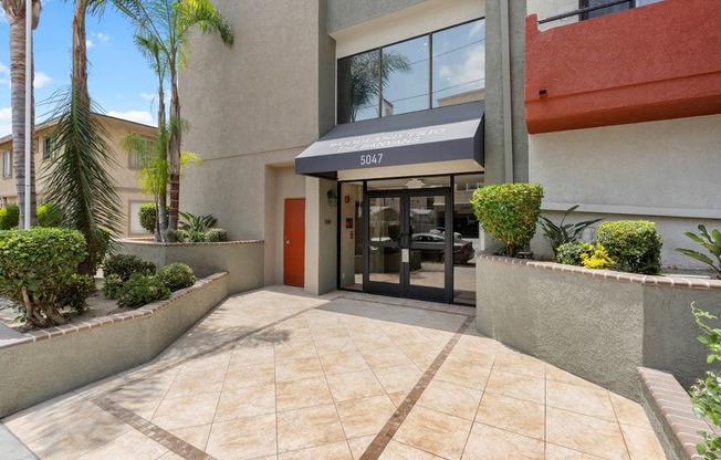 Building Exterior Entrance Doors