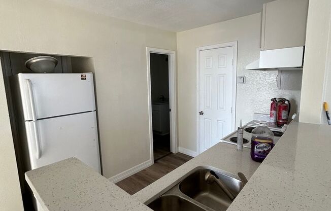 1 bed, 1 bath, $895, Unit 3339C