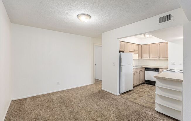 2 beds, 1.5 baths, 1,060 sqft, $1,255, Unit 7050 Unit #229