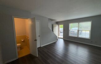 2 beds, 1.5 baths, $725, Unit Unit 18