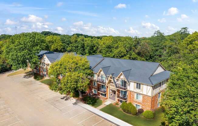 Timberlane Apartments in Peoria, IL