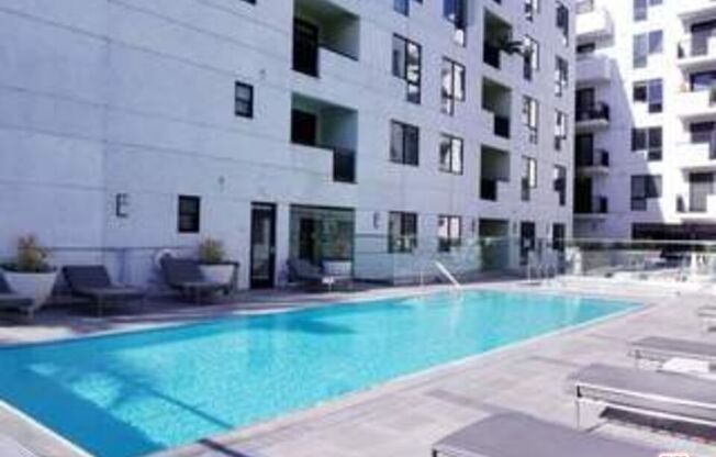 2 beds, 2 baths, 990 sqft, $2,780, Unit 232