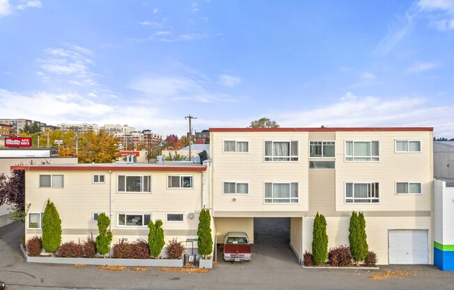 1 bed, 1 bath, 500 sqft, $1,545, Unit 13