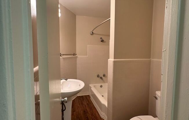 Studio, 1 bath, $1,425, Unit #211