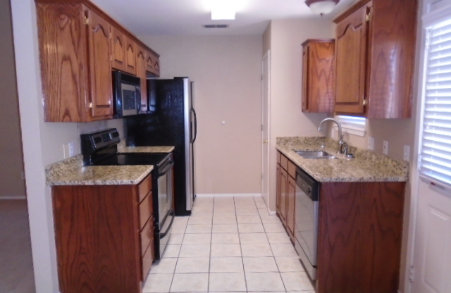 3 beds, 2 baths, $1,495