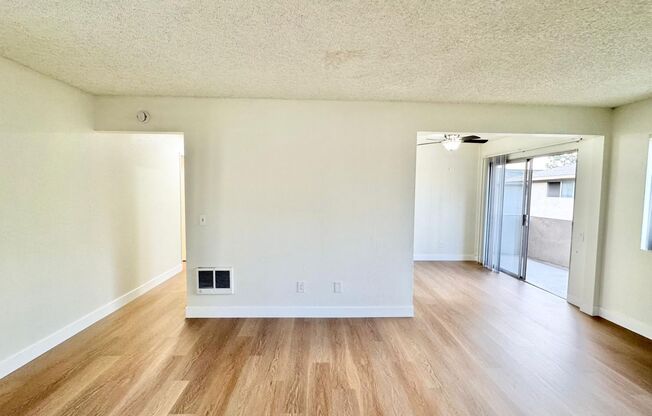 2 beds, 2 baths, 930 sqft, $2,500, Unit 22