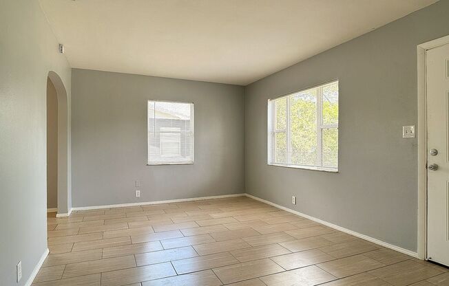 Charming 2-Bedroom Home in the Heart of St. Petersburg