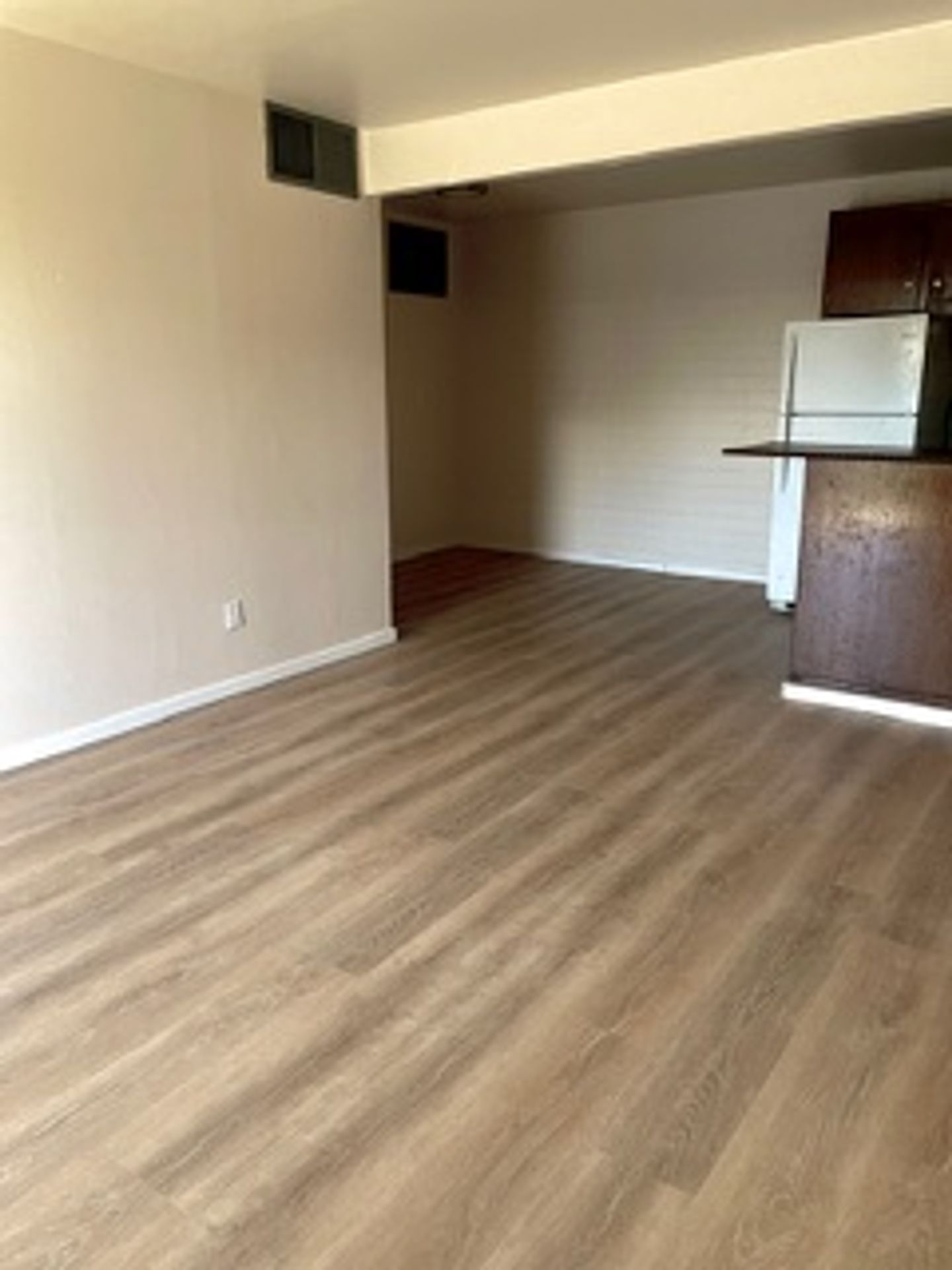 Royal ElCon Apartments