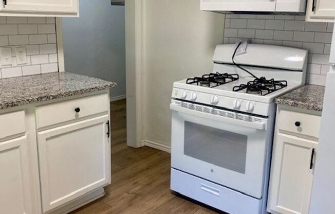 Charming Home located in the center of town!