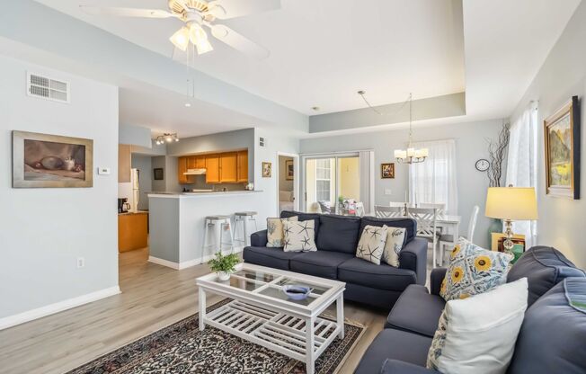 Beautiful furnished 2/2 unit becoming available now for annual rent