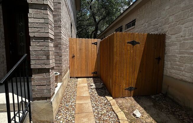 ARBOR AT SONOMA RANCH 3bedroom, 2.5 bath