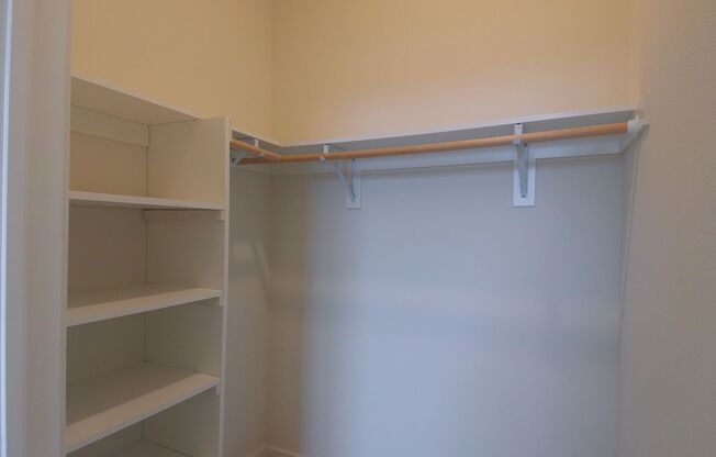 3 beds, 2 baths, 1,809 sqft, $2,550, Unit C310