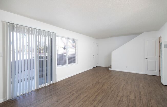 2 beds, 2 baths, 918 sqft, $3,395, Unit 25-04