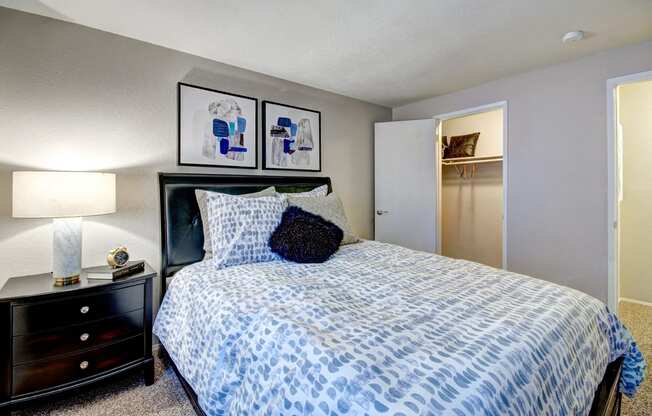 Bedroom_Ridgetop_Silverdale WA_Apartment Bedroom