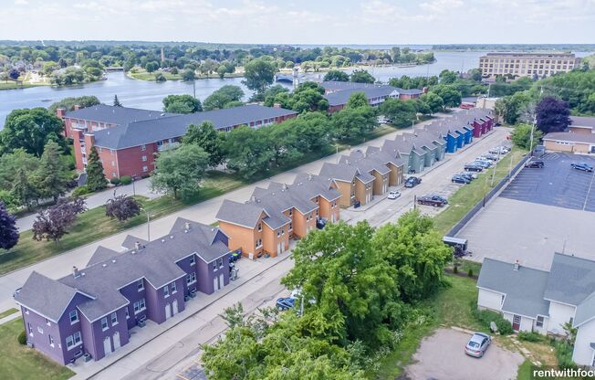 2 beds, 1 bath, 1,050 sqft, $1,399, Unit 1302