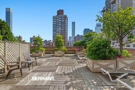 2 beds, 1 bath, 1,000 sqft, $5,500, Unit 15B