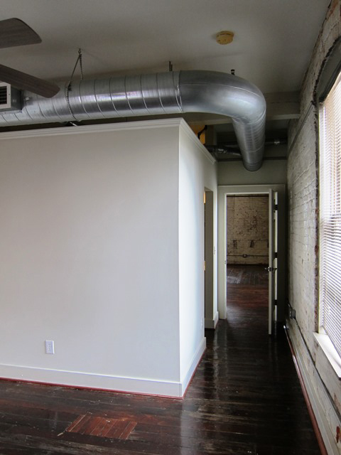 2 beds, 1.5 baths, 1,300 sqft, $1,995, Unit 440