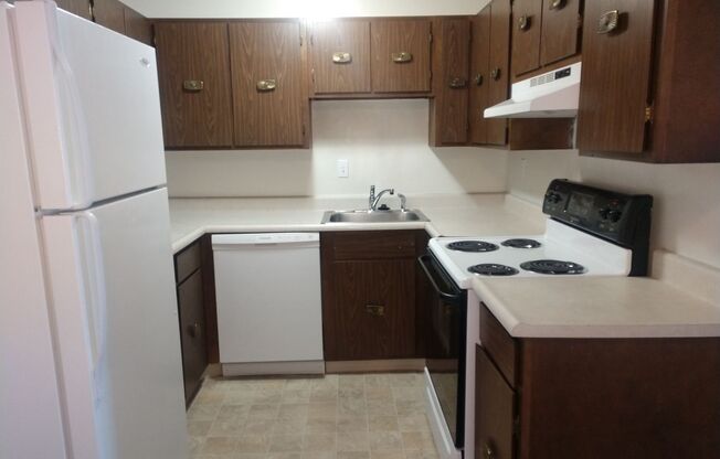 2 beds, 1 bath, 695 sqft, $1,150, Unit 1032-301