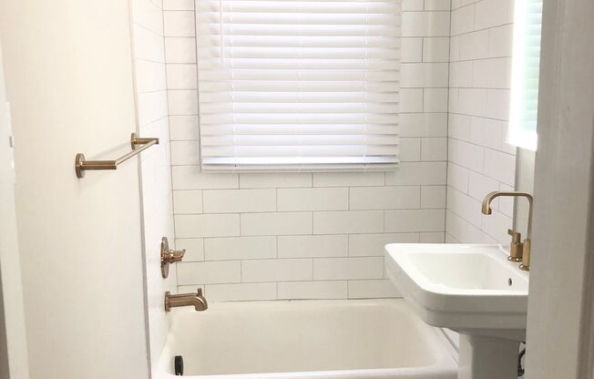 1 bed, 1 bath, 578 sqft, $1,295, Unit 432