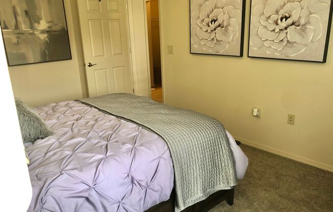 1 bed, 1 bath, 856 sqft, $1,170, Unit 0812