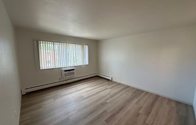 1 bed, 1 bath, $995, Unit 341
