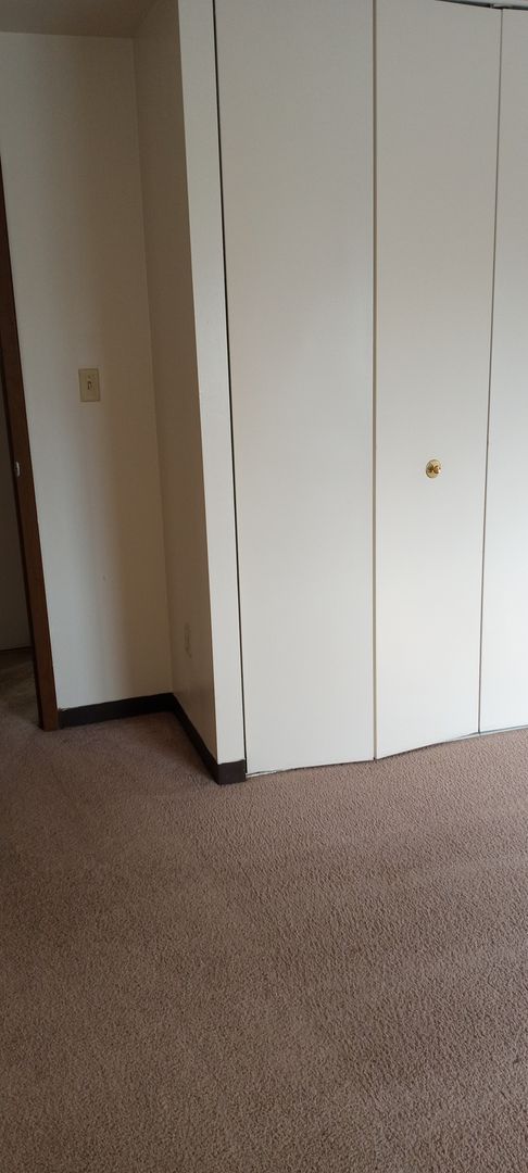 1 bed, 1 bath, 760 sqft, $1,050, Unit 218E