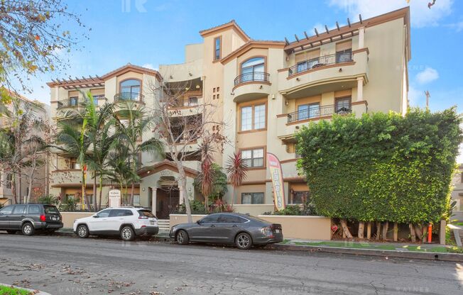 (Ellie:A) Hoffman Terraces