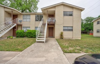 724 OLD MARTINDALE RD