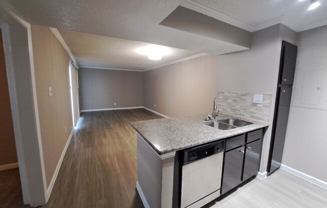 2 beds, 1 bath, 762 sqft, $1,260, Unit 3434