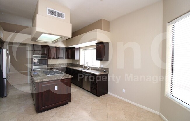 10922 E BELLA VIS DR