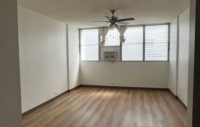 Studio, 1 bath, 378 sqft, $1,250, Unit 907