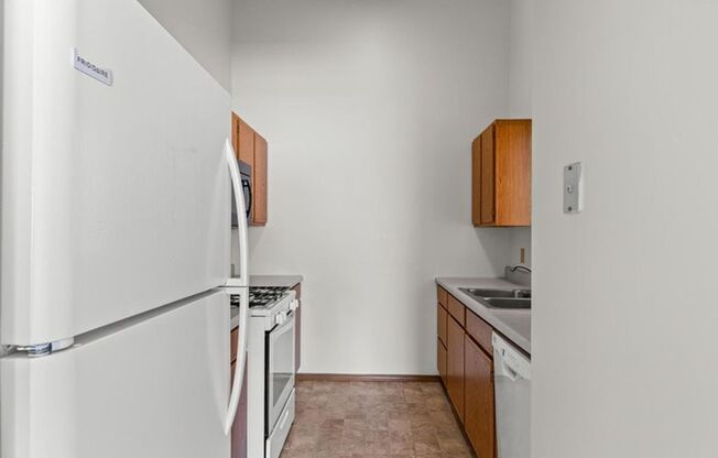 2 beds, 1 bath, 1,150 sqft, $981, Unit 2-09