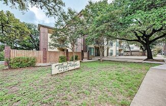 IMMEDIATE MOVE IN - 2 bed 2 bath