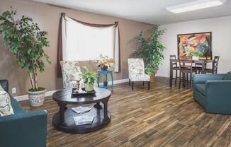 2 beds, 1 bath, 827 sqft, $2,225, Unit 71