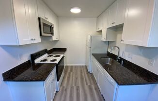 1 bed, 1 bath, 600 sqft, $2,595, Unit 23