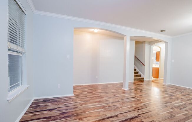 115 Brazos Ln