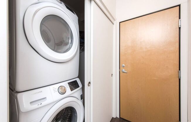1 bed, 1 bath, 580 sqft, $1,450, Unit 212