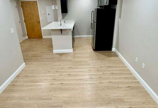 2 beds, 2 baths, 876 sqft, $2,425, Unit 514