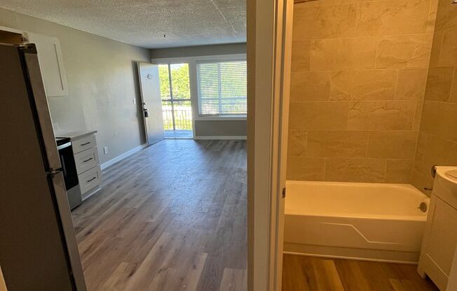 1 bed, 1 bath, 415 sqft, $1,395, Unit 47