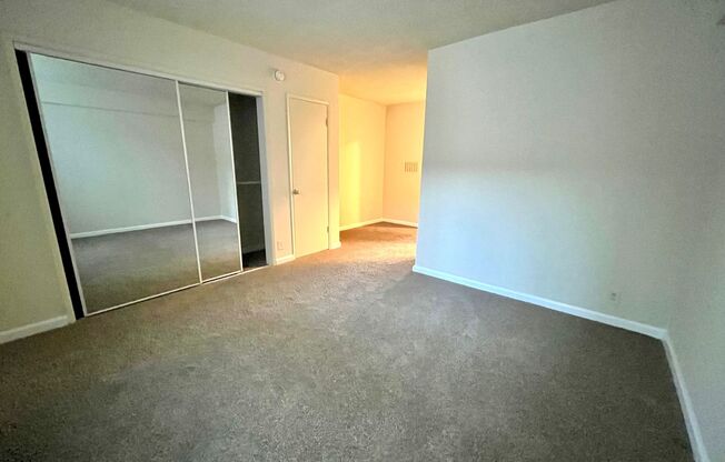 1 bed, 1 bath, 550 sqft, $1,725, Unit 16