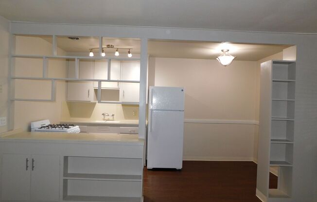 1 bed, 1 bath, $1,500, Unit 15