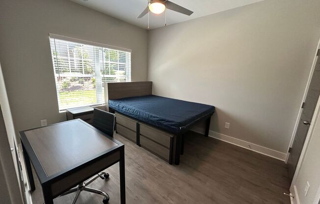 3 beds, 3.5 baths, 1,400 sqft, $1,040, Unit 4121 May Street - A